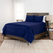 Load image into Gallery viewer, Rizzy Home BQ6048 Parker- Indigo
