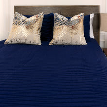 Load image into Gallery viewer, Rizzy Home BQ6048 Parker- Indigo
