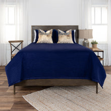 Load image into Gallery viewer, Rizzy Home BQ6048 Parker- Indigo
