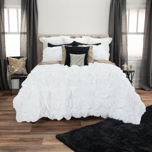 Load image into Gallery viewer, Rizzy Home BT1081 Day Dream
