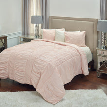 Load image into Gallery viewer, Rizzy Home BT3141 Carley Pink
