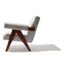 Load image into Gallery viewer, Débora Lounge Chair - Walnut &amp; Boucle Fabric
