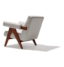 Load image into Gallery viewer, Débora Lounge Chair - Walnut &amp; Boucle Fabric
