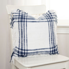 Load image into Gallery viewer, Rizzy Home T17849 18&quot;X18&quot;
