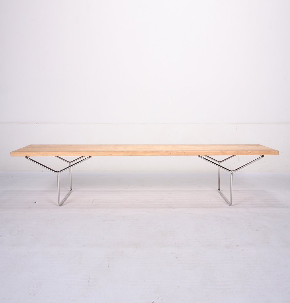 Milanie Bench - GFURN